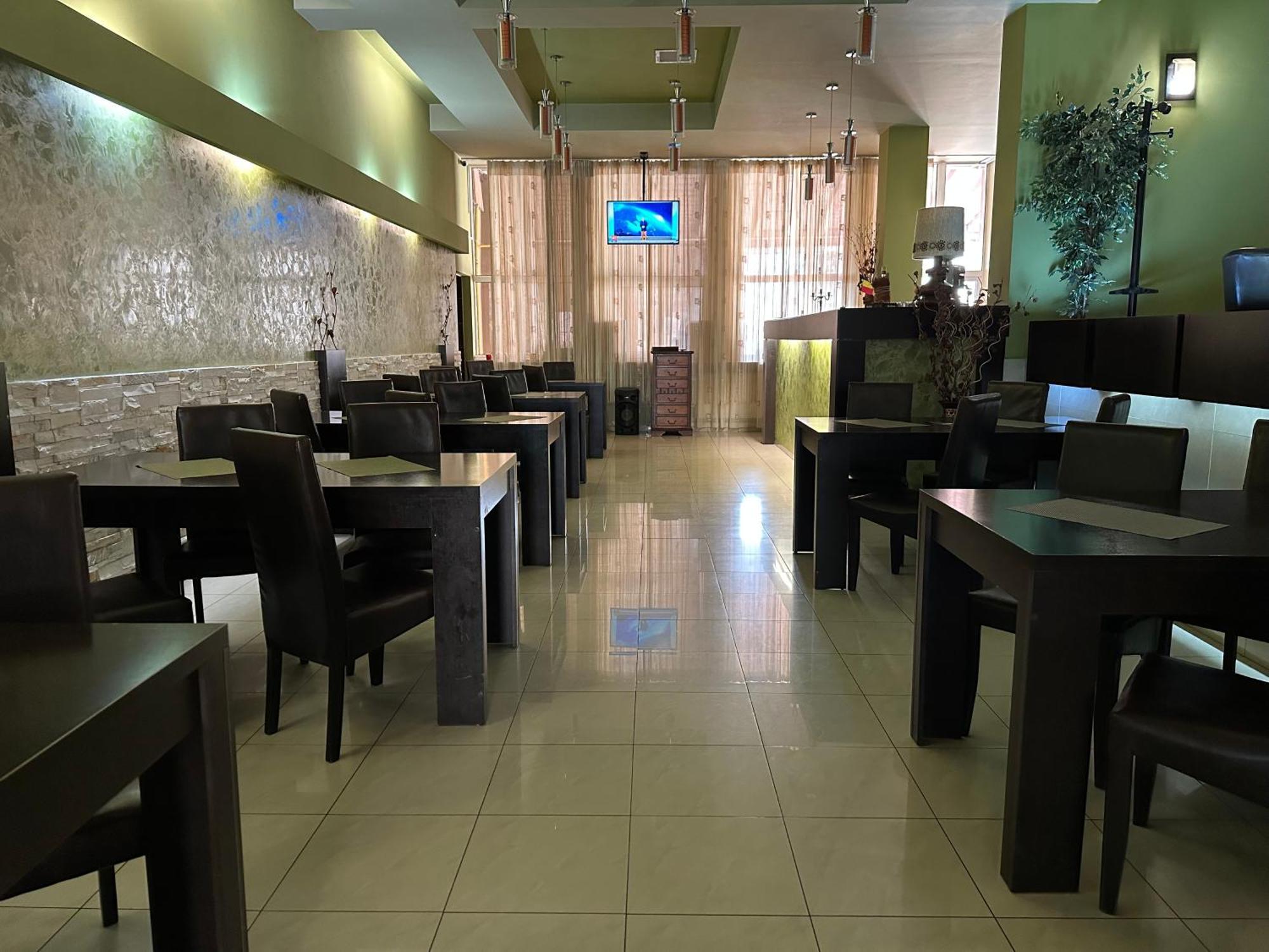 Hotel Turist Fălticeni Extérieur photo