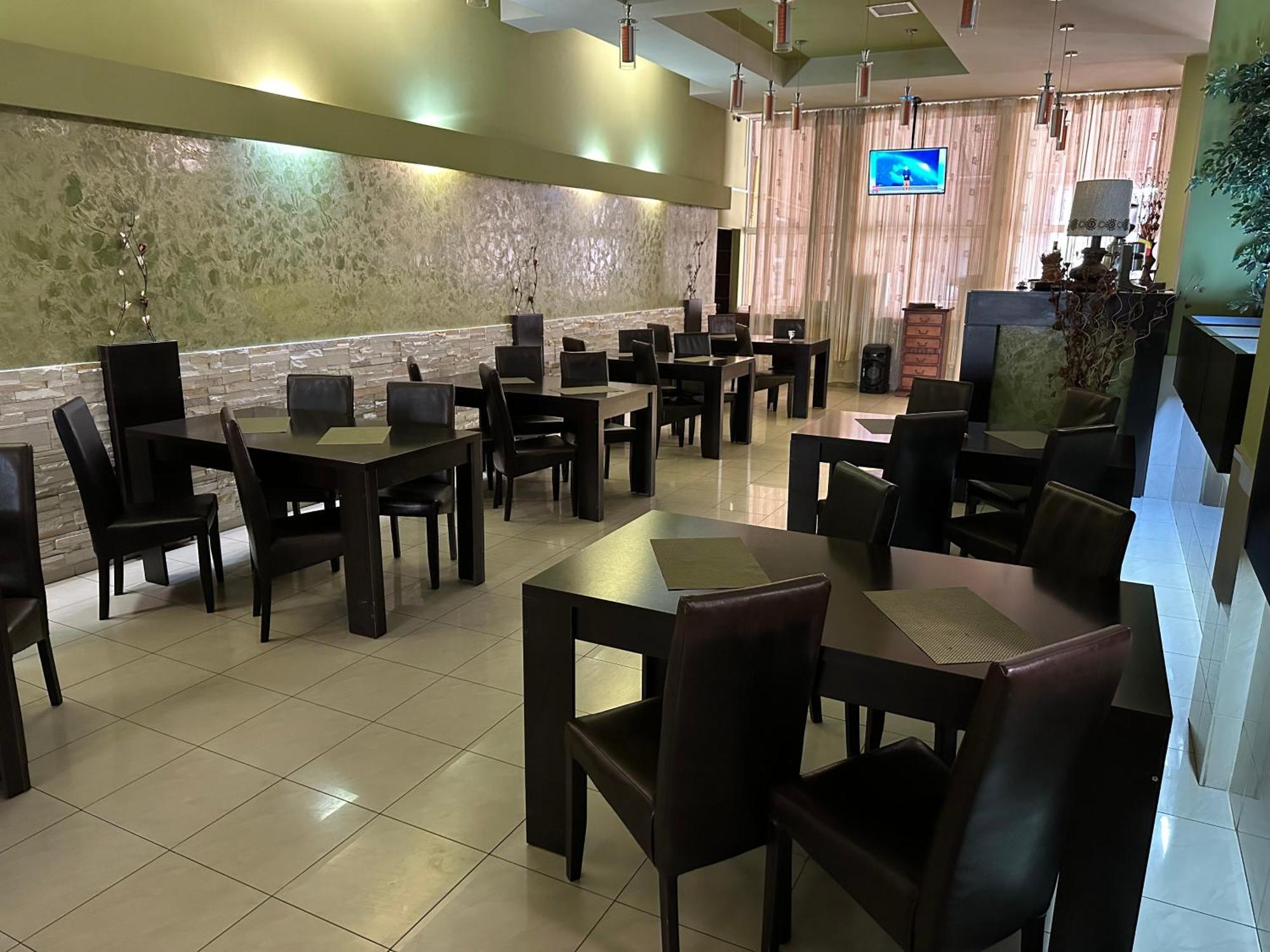 Hotel Turist Fălticeni Extérieur photo