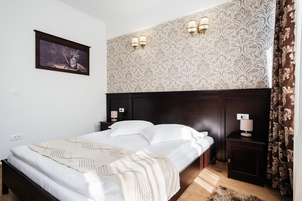 Hotel Turist Fălticeni Extérieur photo