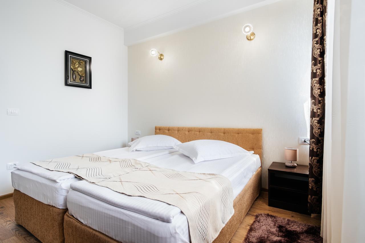 Hotel Turist Fălticeni Extérieur photo
